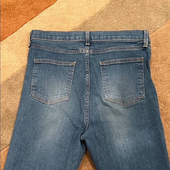 Veronica Beard Carly 11” Kick Flare Blue Jeans - Picture 9 of 9